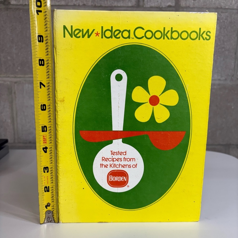 New Idea Cookbooks Vintage Borden Cookbook - Yellow & Green 1970s Style - Picture 11 of 16